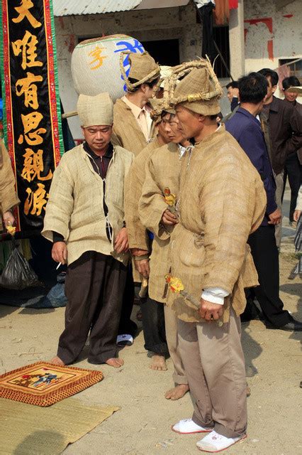 五代孝服|潮汕丧事习俗：长辈死后，孝眷要穿“五服”，你知道是哪些服饰吗